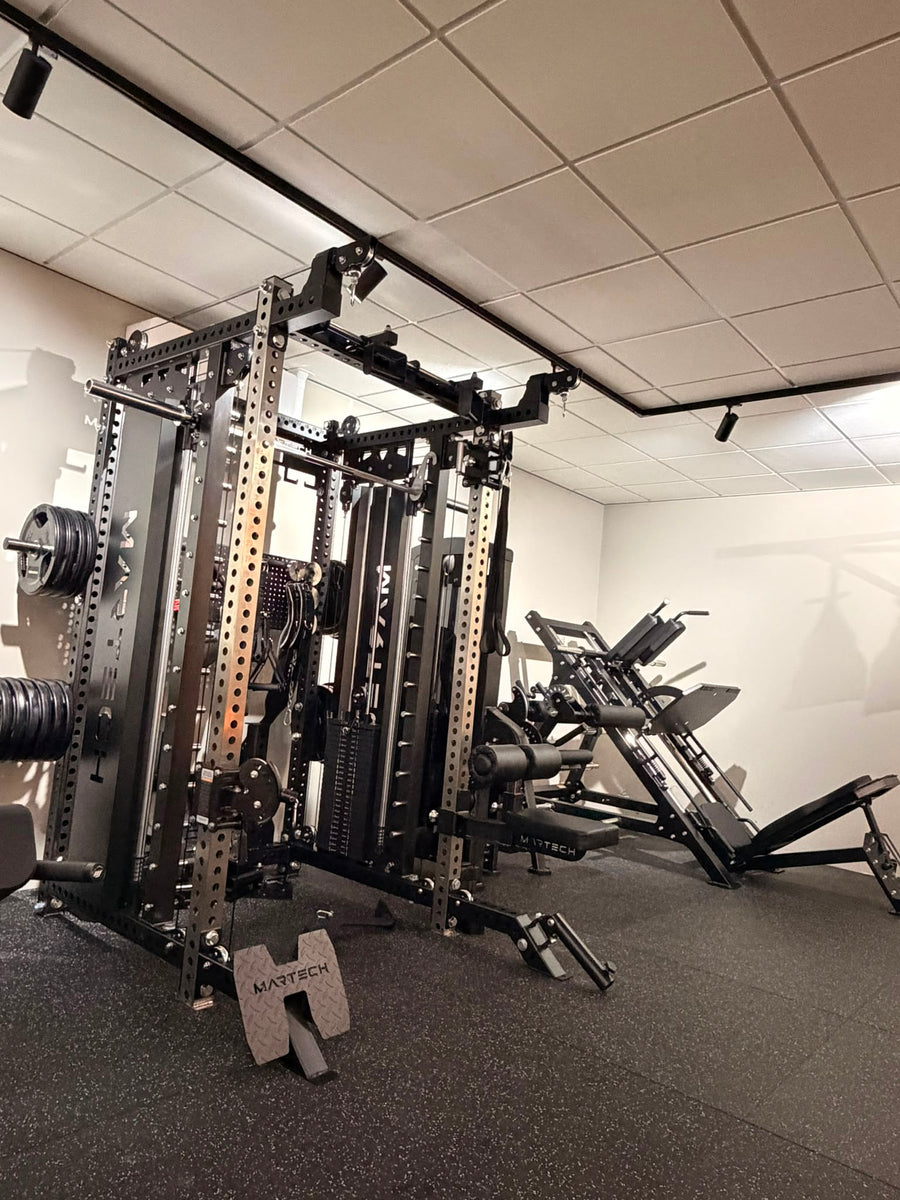 Leg press en hack squat in een personal training studio