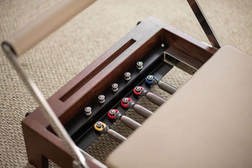 Wood Reformer - The Walnut - Springs Detail.webp
